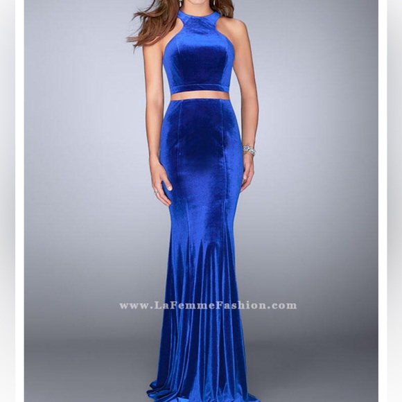 La Femme Dresses & Skirts - NWT La Femme  24599 Graceful High Neck Two Piece Velvet Gown Size 6.